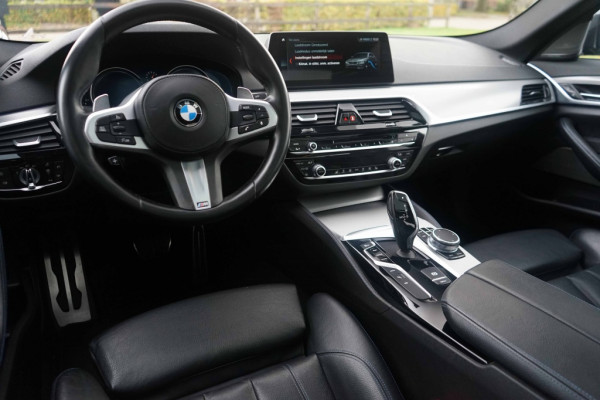 BMW 5 Serie 530e M Sport Pano/360/trkhk/Harman/Shadow