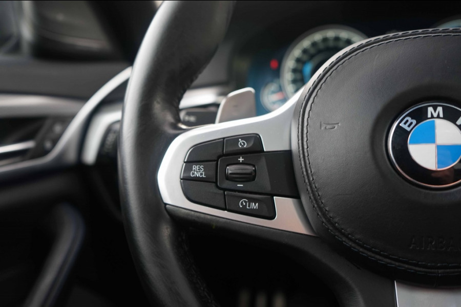 BMW 5 Serie 530e M Sport Pano/360/trkhk/Harman/Shadow