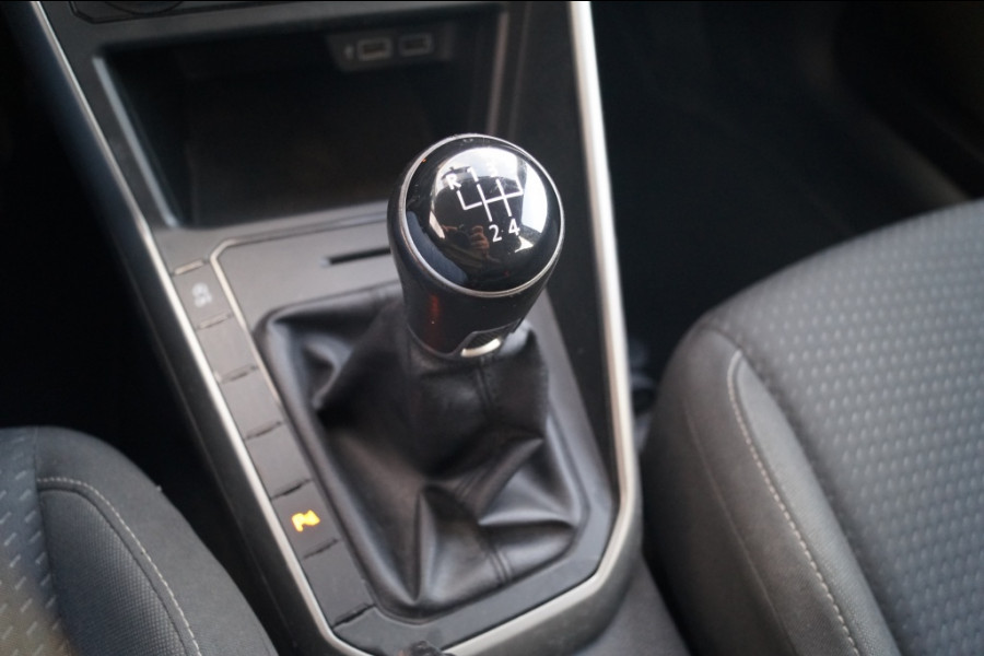 Volkswagen Polo 1.6 TDI Comfortline Executive -NAVI-PDC-ACC-CARPLAY- Volkswagen Polo 1.6 TDI Comfortline Executive -NAVI-PDC-ACC-CARPLAY-