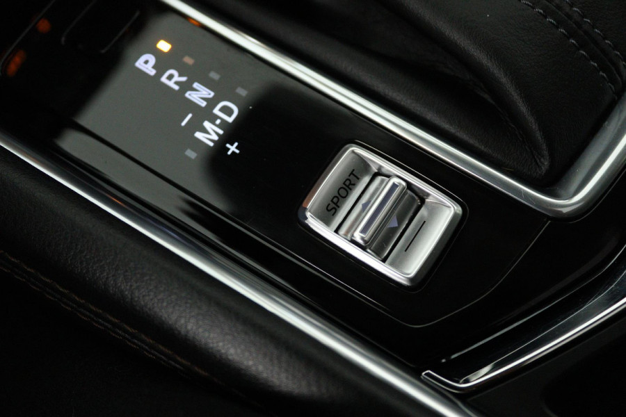 Mazda CX-5 2.0 SkyActiv-G 160 GT-M 4WD (PANORAMADAK, TREKHAAK, STOEL/STUUR VERWARMING, CAMERA, ELEKTR STOELEN, SENSOREN) Mazda CX-5 2.0 SkyActiv-G 160 GT-M 4WD (PANORAMADAK, TREKHAAK, STOEL/STUUR VERWARMING, CAMERA, ELEKTR STOELEN, SENSOREN)