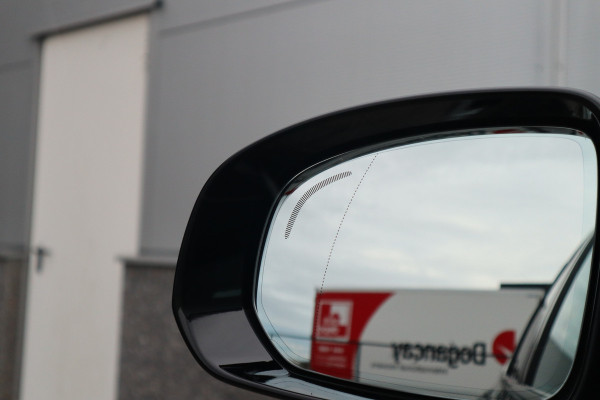 Volvo XC60 2.0 Recharge T6 AWD R-Design Panorama dak / Head-Up / Harman Kardon / 360 camera / Adaptieve cruise /