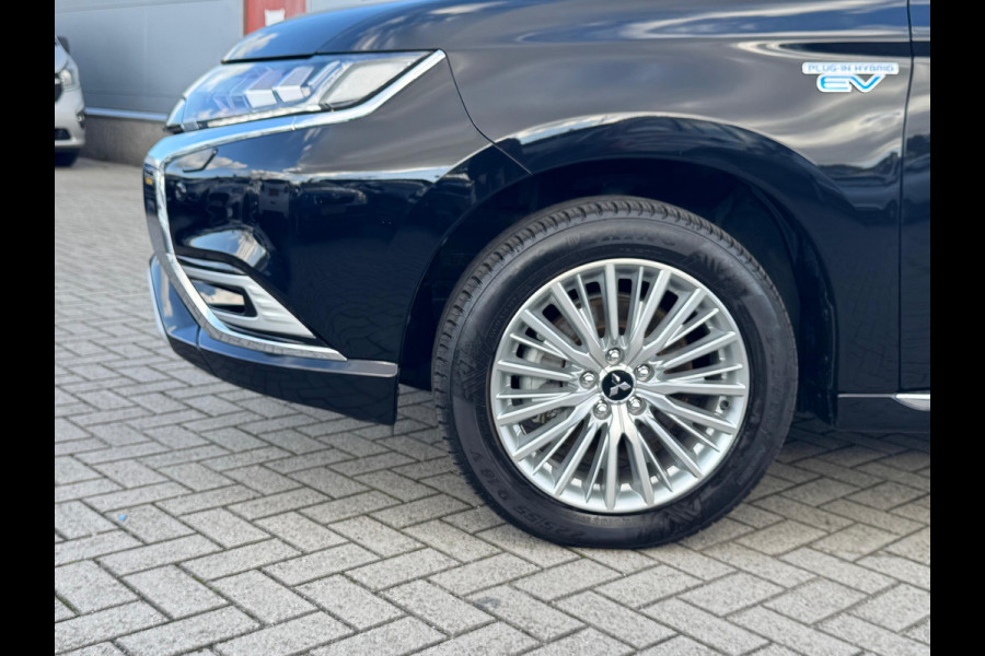 Mitsubishi Outlander 2.4 PHEV Intense+ TREKHAAK | PANODAK |