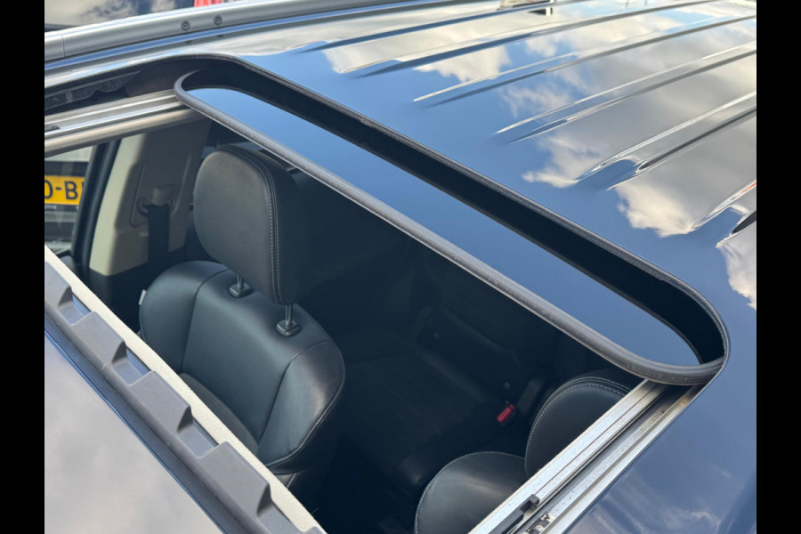 Mitsubishi Outlander 2.4 PHEV Intense+ TREKHAAK | PANODAK |