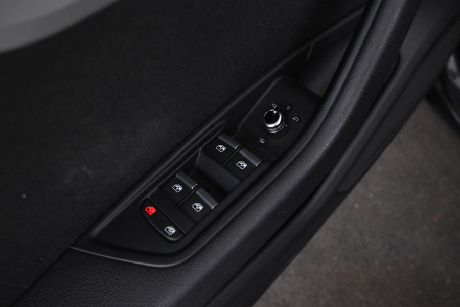 Audi A4 Avant 35 TDI Design Pro Line Plus Automaat, Navigatie, CLimate,