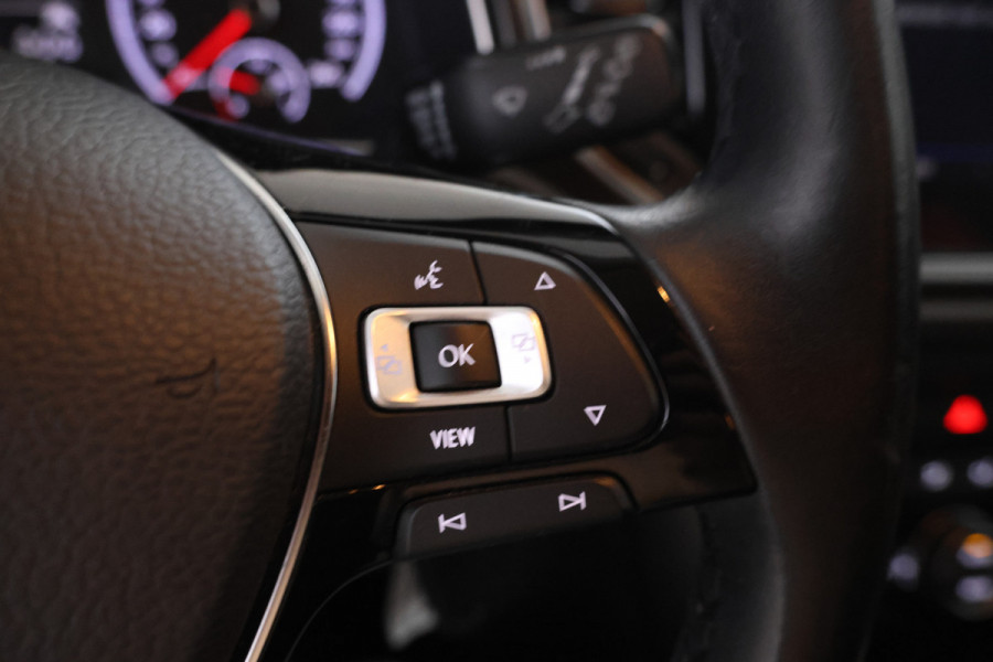 Volkswagen T-Roc 1.5 TSI Style 150PK, Automaat, Apple carplay, Climate,