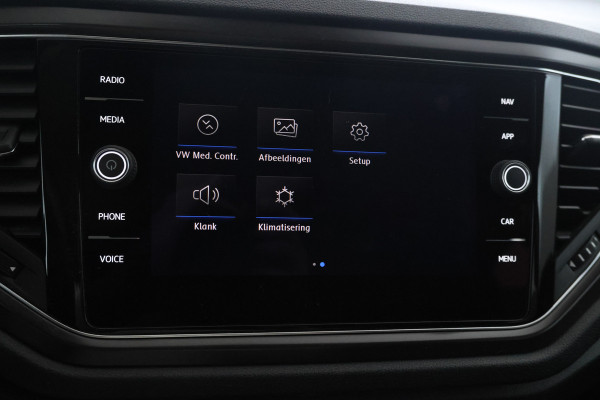 Volkswagen T-Roc 1.5 TSI Style 150PK, Automaat, Apple carplay, Climate,