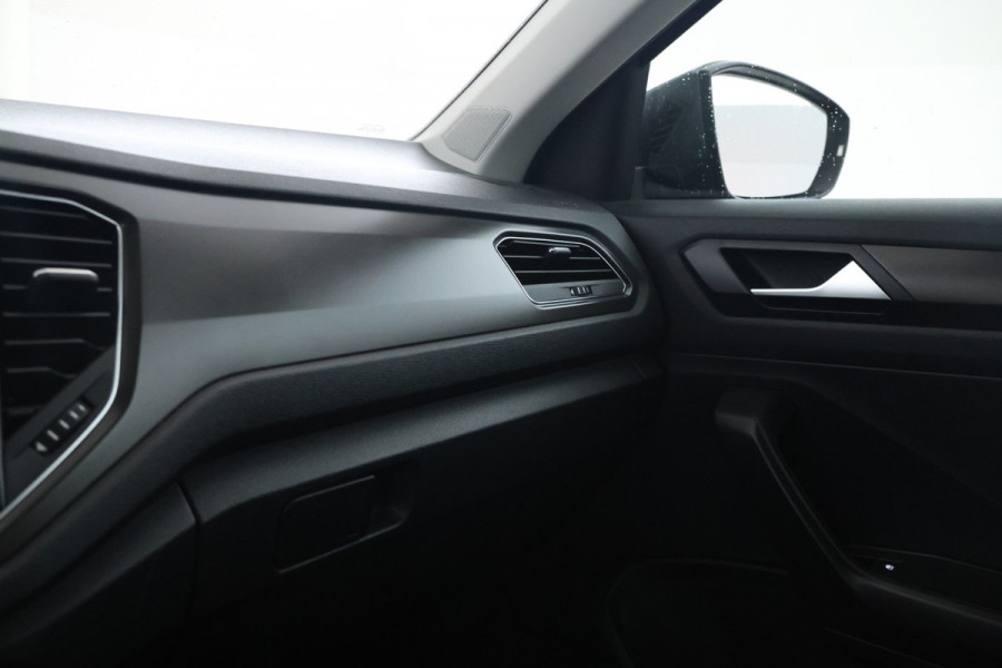 Volkswagen T-Roc 1.5 TSI Style 150PK, Automaat, Apple carplay, Climate,