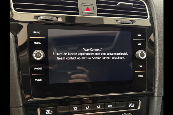 Volkswagen Golf 1.5 TSI Highline PANO/NAVI/CAMERA/LED/SPORTSTOELEN/CLIMATE/PARELMOER !