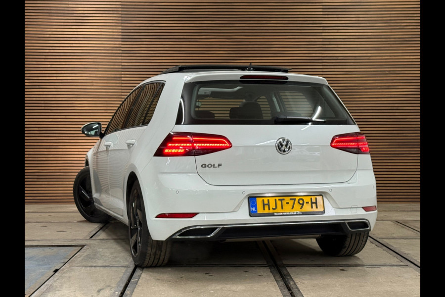 Volkswagen Golf 1.5 TSI Highline PANO/NAVI/CAMERA/LED/SPORTSTOELEN/CLIMATE/PARELMOER !