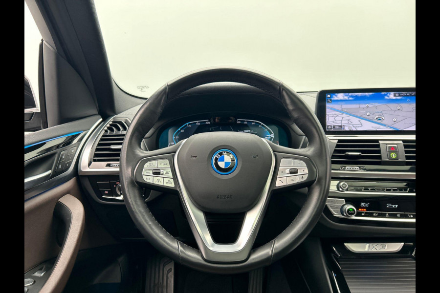 BMW iX3 Executive 80 kWh * SOH 97,82 * Pano/dak Camera Leder 1e Eigenaar