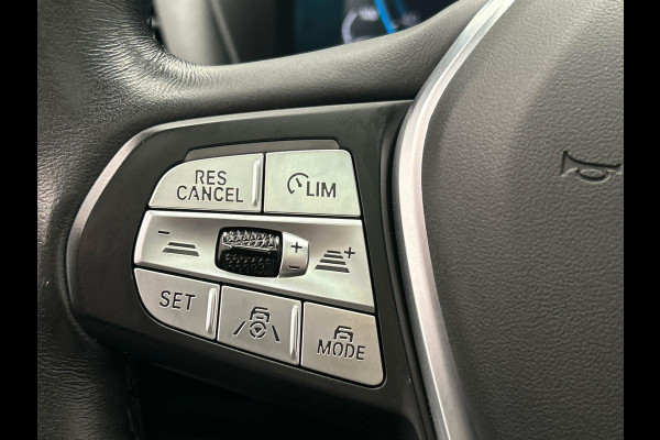 BMW iX3 Executive 80 kWh * SOH 97,82 * Pano/dak Camera Leder 1e Eigenaar