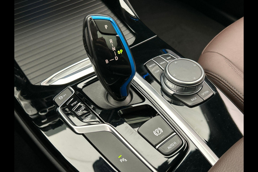 BMW iX3 Executive 80 kWh * SOH 97,82 * Pano/dak Camera Leder 1e Eigenaar