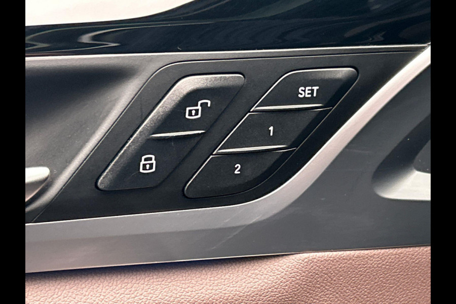 BMW iX3 Executive 80 kWh * SOH 97,82 * Pano/dak Camera Leder 1e Eigenaar