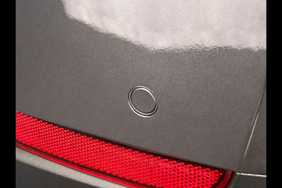 BMW iX3 Executive 80 kWh * SOH 97,82 * Pano/dak Camera Leder 1e Eigenaar