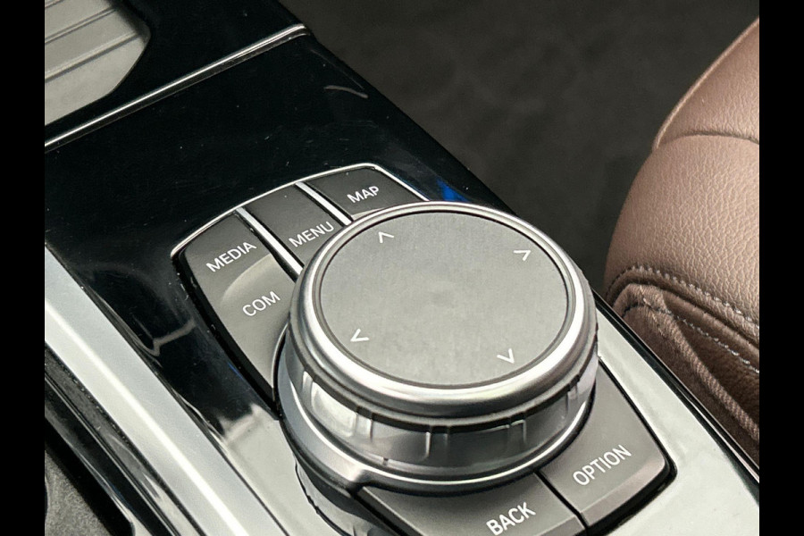 BMW iX3 Executive 80 kWh * SOH 97,82 * Pano/dak Camera Leder 1e Eigenaar