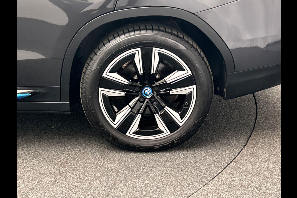 BMW iX3 Executive 80 kWh * SOH 97,82 * Pano/dak Camera Leder 1e Eigenaar