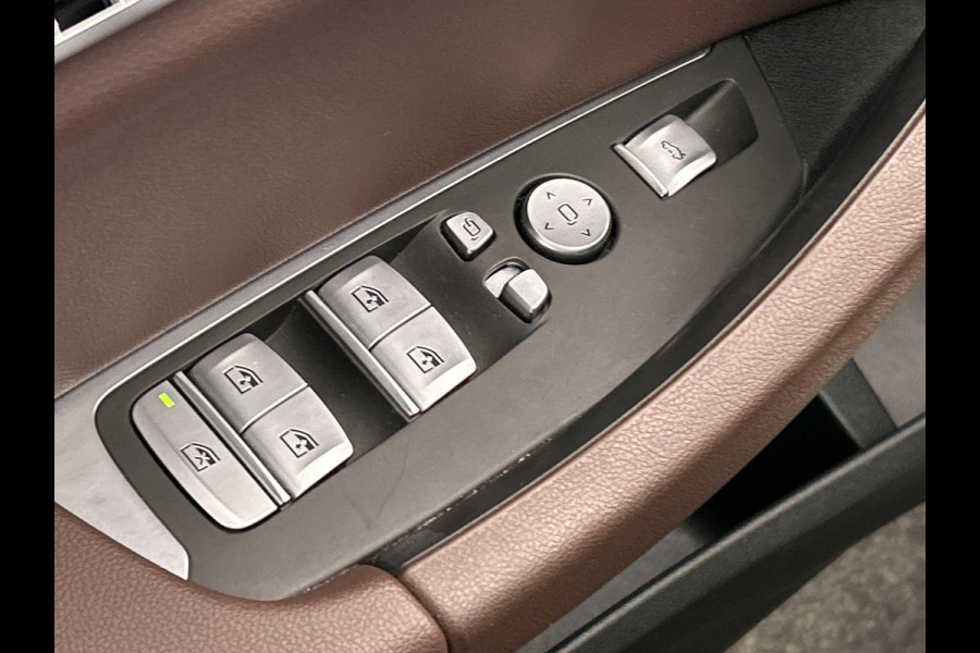 BMW iX3 Executive 80 kWh * SOH 97,82 * Pano/dak Camera Leder 1e Eigenaar