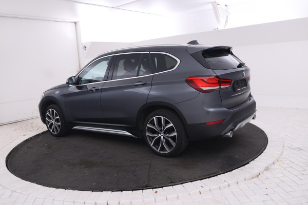BMW X1 sDrive18d Automaat, Volleder, Navigatie
