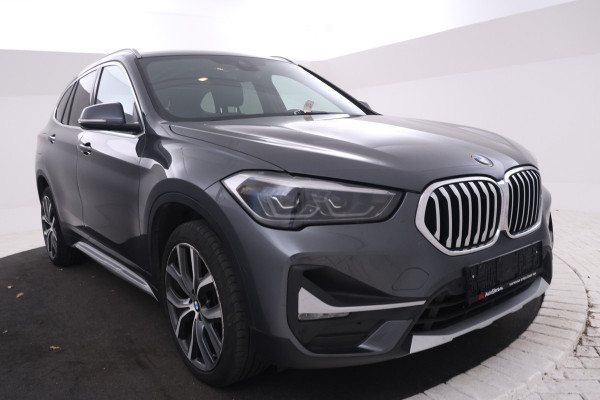 BMW X1 sDrive18d Automaat, Volleder, Navigatie