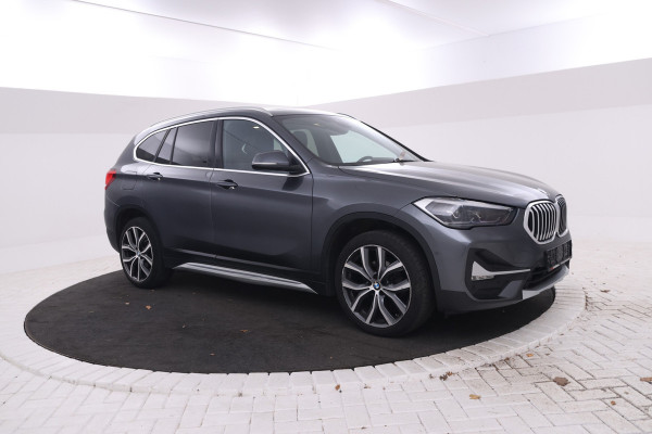 BMW X1 sDrive18d Automaat, Volleder, Navigatie