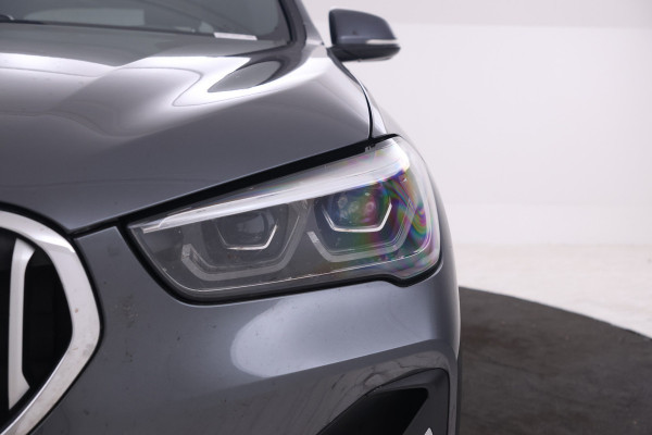 BMW X1 sDrive18d Automaat, Volleder, Navigatie