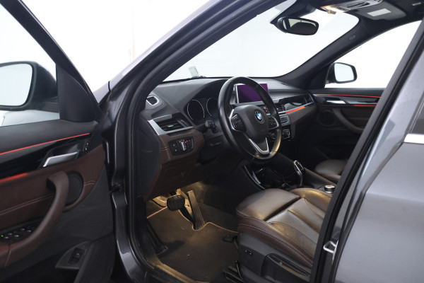 BMW X1 sDrive18d Automaat, Volleder, Navigatie