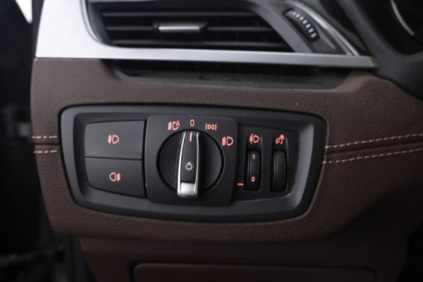 BMW X1 sDrive18d Automaat, Volleder, Navigatie