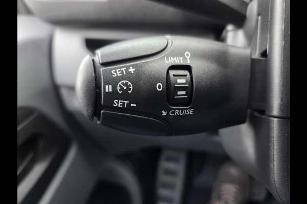 Peugeot e-Expert / Citroen e-Jumpy 75kWh Business 9 Pers. Airco Cruisecontrol Prijs incl. BTW €32.368,-
