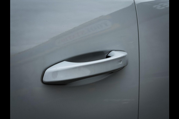 Peugeot 408 1.6 HYbrid Allure 180 EAT8