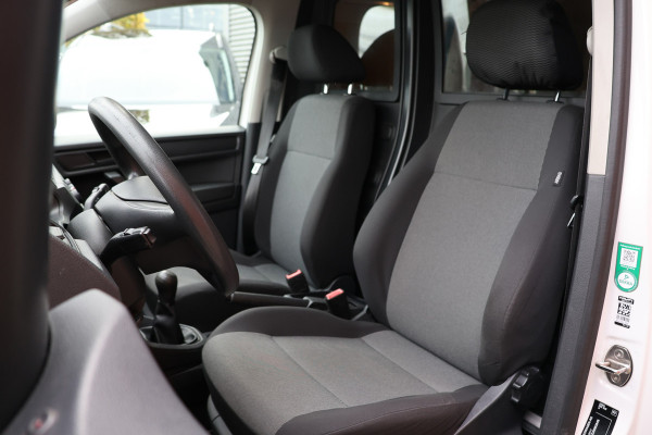 Volkswagen Caddy 2.0 TDI L2H1 Maxi | Bi-Xenon | Navigatie | PDC | Trekhaak | Airco | Cruise control | Nieuwe APK | Dealer onderhouden