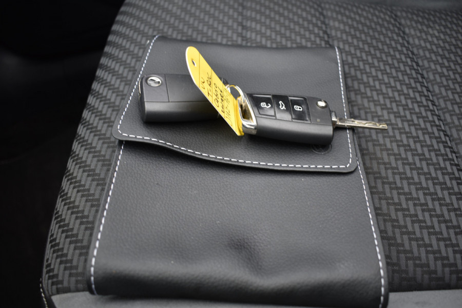 Volkswagen T-Roc Cabrio 1.5 TSI 150PK DSG R-LINE SPORT/PDC/NAVI