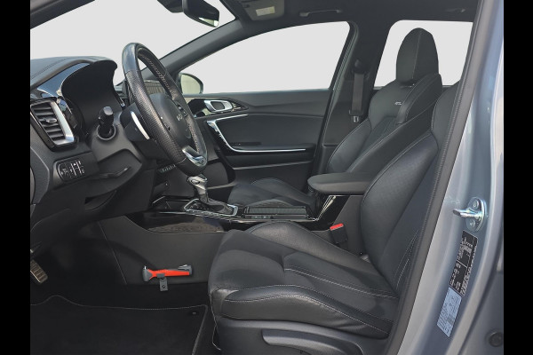 Kia Ceed Sportswagon 1.5 T-GDi GT-Line Automaat | Stoel & Stuurverwarming | Sportstuur | Schuif/Kanteldak | LED | Elektr. Achterklep |