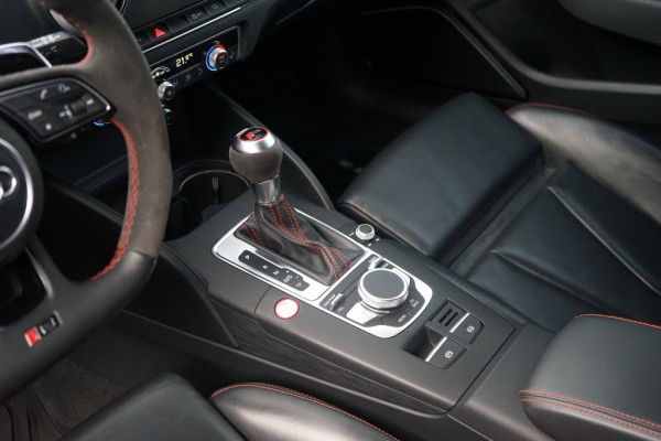 Audi RS3 Sportback 2.5 TFSI Quattro B&O/RS-zetels/2020/Dealer/400PK