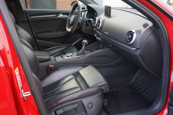Audi RS3 Sportback 2.5 TFSI Quattro B&O/RS-zetels/2020/Dealer/400PK