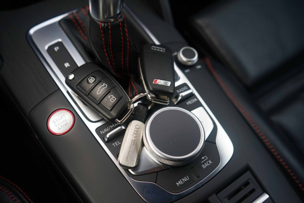 Audi RS3 Sportback 2.5 TFSI Quattro B&O/RS-zetels/2020/Dealer/400PK