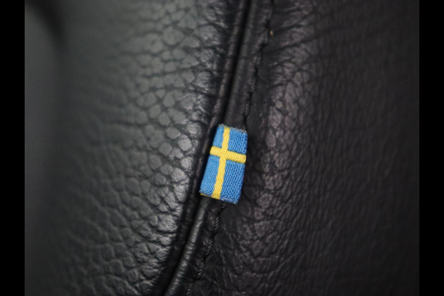 Volvo V60 2.0 T6 Recharge AWD Inscription | Panoramadak | Leder | 360 Camera | Stoelverwarming | Head-Up | Carplay | Memory | Adaptive cruise | Navigatie | Full LED | PHEV | Plug In