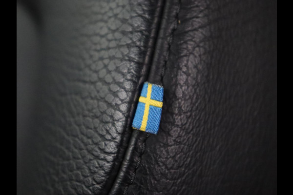 Volvo V60 2.0 T6 Recharge AWD Inscription | Panoramadak | Leder | 360 Camera | Stoelverwarming | Head-Up | Carplay | Memory | Adaptive cruise | Navigatie | Full LED | PHEV | Plug In