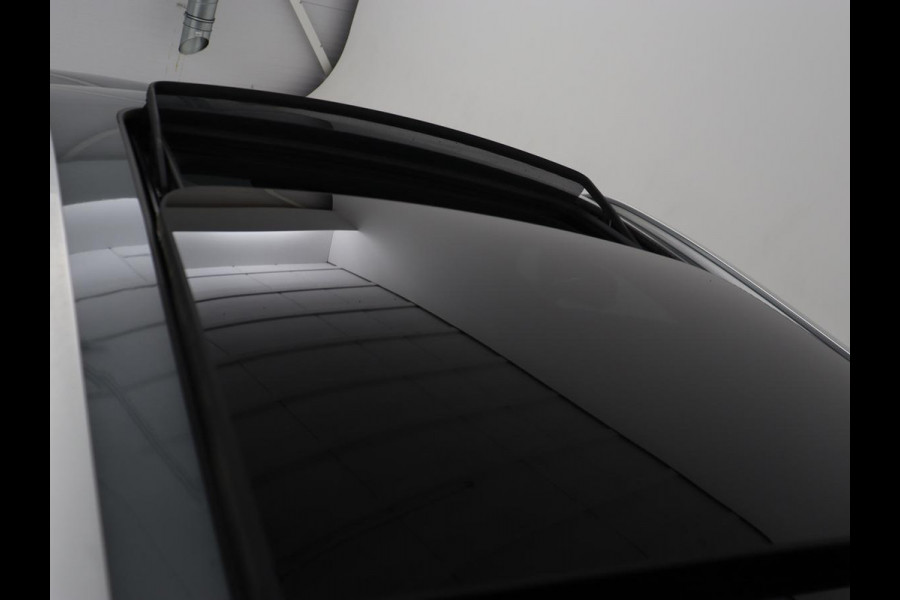 Volvo V60 2.0 T6 Recharge AWD Inscription | Panoramadak | Leder | 360 Camera | Stoelverwarming | Head-Up | Carplay | Memory | Adaptive cruise | Navigatie | Full LED | PHEV | Plug In