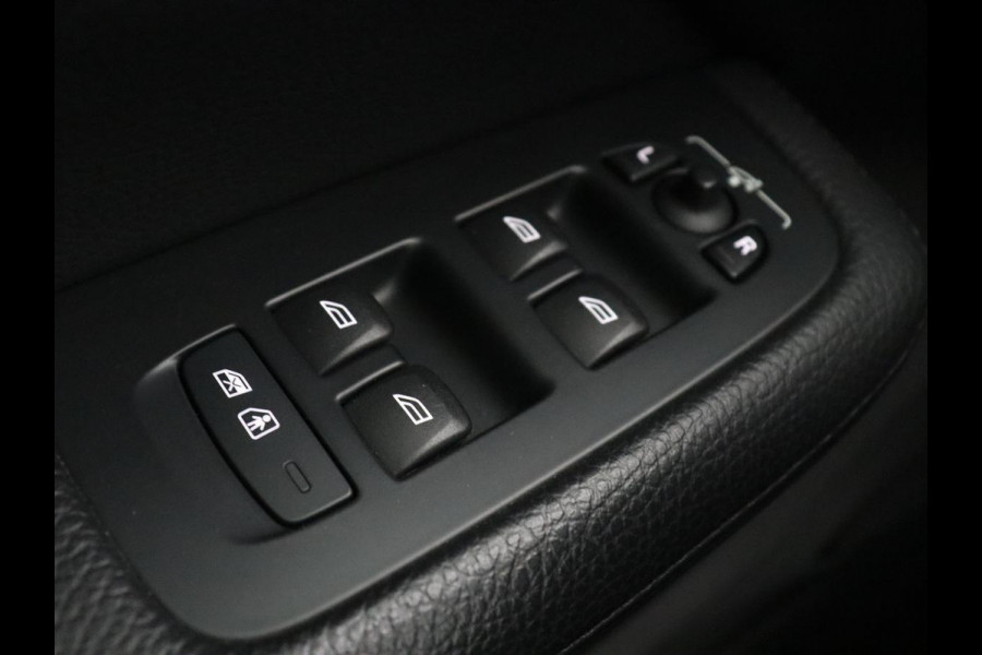 Volvo V60 2.0 T6 Recharge AWD Inscription | Panoramadak | Leder | 360 Camera | Stoelverwarming | Head-Up | Carplay | Memory | Adaptive cruise | Navigatie | Full LED | PHEV | Plug In
