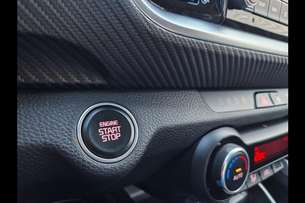 Kia Stonic 1.0 T-GDi MHEV GT-Line | Stoelverwarming | Key-Less | Climate | Navi | Camera | Android Auto\ Apple Carplay |
