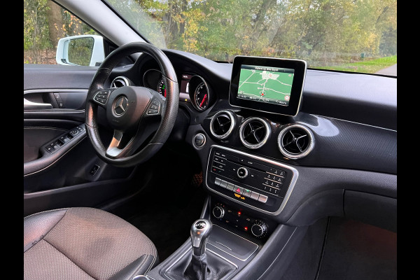 Mercedes-Benz CLA-Klasse Shooting Brake 180 AMG | Cruise + Camera + Navi Nu € 15.975,-!!!