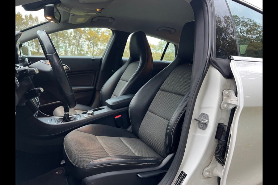 Mercedes-Benz CLA-Klasse Shooting Brake 180 AMG | Cruise + Camera + Navi Nu € 15.975,-!!!