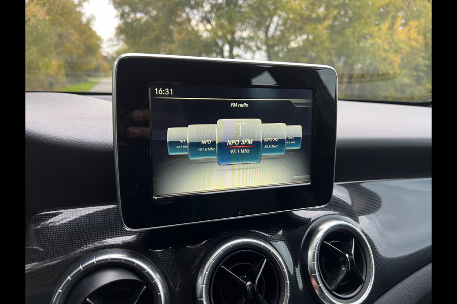 Mercedes-Benz CLA-Klasse Shooting Brake 180 AMG | Cruise + Camera + Navi Nu € 15.975,-!!!