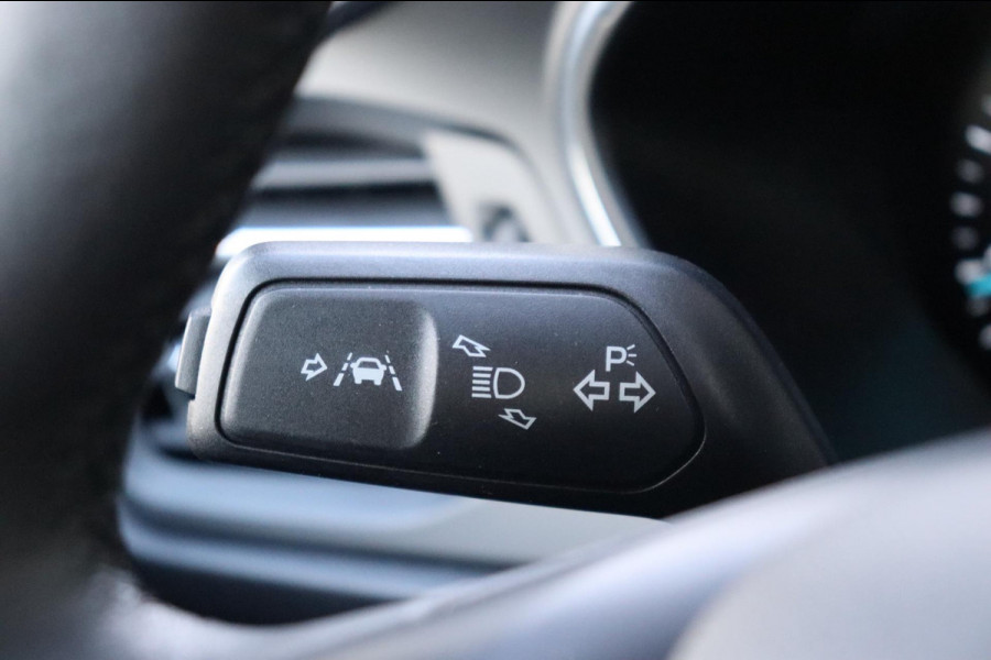 Ford Focus 1.0 EcoBoost Titanium Business org.NL trekhaak stoel+stuur+raamverw.