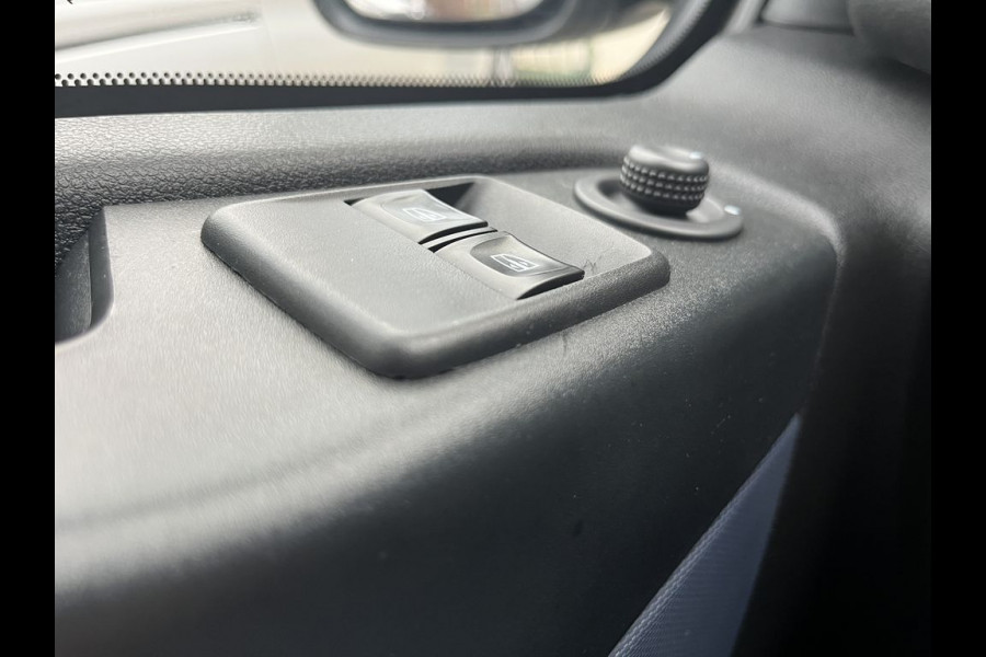 Opel Vivaro 1.6 CDTI E6 126pk Edition BPM Vrij! Lease €220 /m, Airco, Navi, PDC, Cruise controle, Onderhoudshistorie aanwezig
