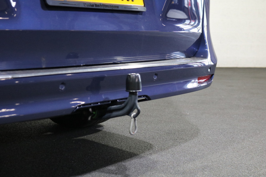 Mercedes-Benz V-Klasse 300d XL DC Avantgarde Edition AMG Airmatic Burmester