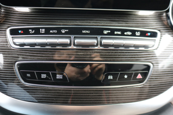 Mercedes-Benz V-Klasse 300d XL DC Avantgarde Edition AMG Airmatic Burmester