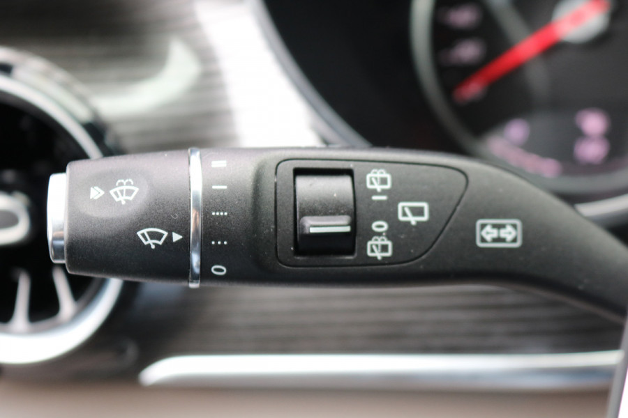 Mercedes-Benz V-Klasse 300d XL DC Avantgarde Edition AMG Airmatic Burmester