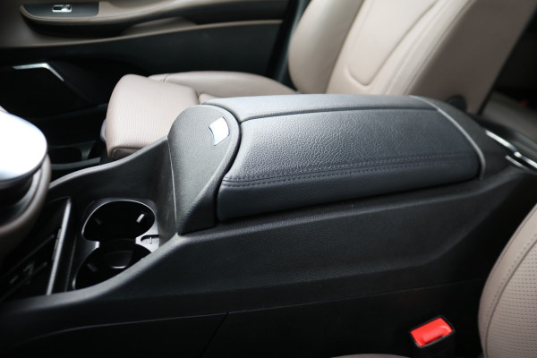 Mercedes-Benz V-Klasse 300d XL DC Avantgarde Edition AMG Airmatic Burmester