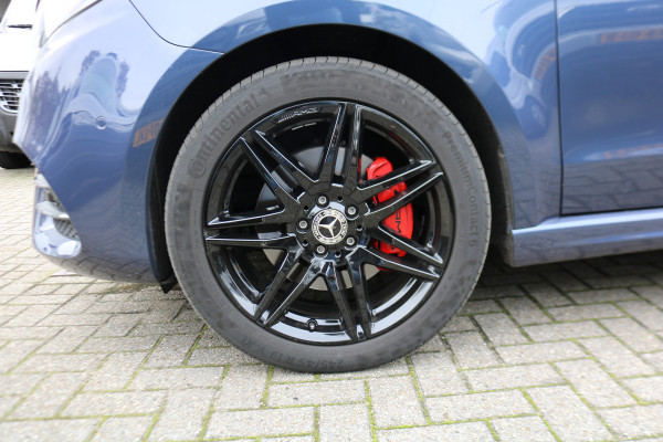 Mercedes-Benz V-Klasse 300d XL DC Avantgarde Edition AMG Airmatic Burmester